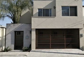 Casa en  Calle Ingeniero Ernesto Marroquín, Colinas De San Jerónimo, Monterrey, Nuevo León, 64634, Mex