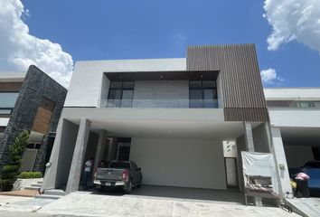 Casa en  Camino A Casa Blancas, Los Cristales, Monterrey, Nuevo León, 64990, Mex