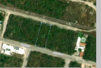 Lote de Terreno en  Calle 18 108-108, Cholul, Mérida, Yucatán, 97305, Mex