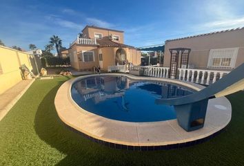 Chalet en  Distrito 1 - Centro - El Chaparral, Torrevieja