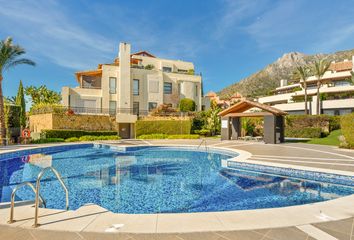 Apartamento en  Distrito 3-nueva Andalucía, Marbella