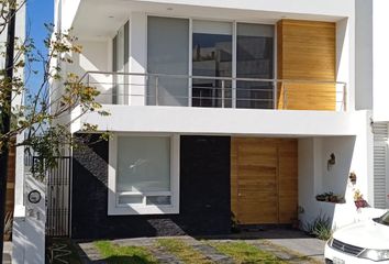 Casa en  Real Del Bosque, Corregidora, Corregidora, Querétaro