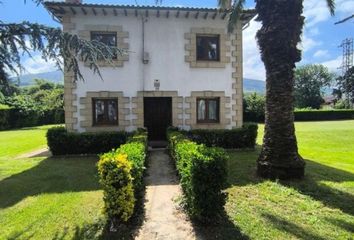 Chalet en  Santa Cruz De Iguña, Cantabria