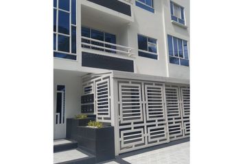 Apartamento en  Urb. Santa Ana, Palmira