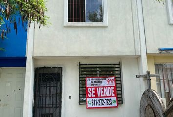 Casa en condominio en  Calle Lastre, Pesquería, Nuevo León, 66670, Mex