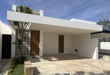Casa en condominio en  97345, Conkal, Yucatán, Mex