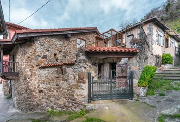 Chalet en  Pola De Lena, Asturias