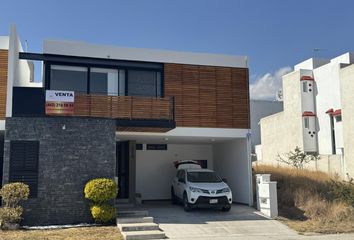 Casa en  Fraccionamiento Cumbres Del Lago, Municipio De Querétaro