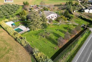 Chalet en  Villatuerta, Navarra