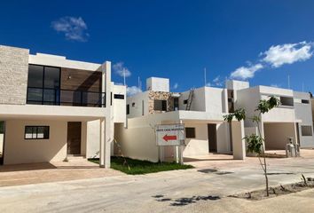 Casa en  Sitpach, Mérida, Yucatán, Mex