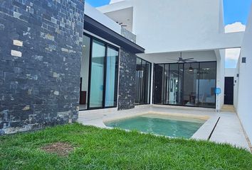 Casa en condominio en  Carretera Conkal - Chicxulub Puerto, Conkal, Yucatán, 97346, Mex