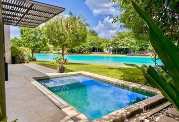 Casa en  Yucatan Country Club, Mérida, Yucatán, Mex