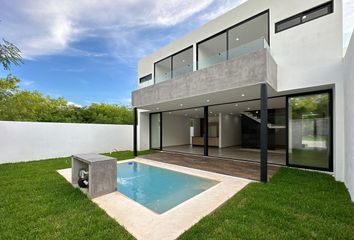 Casa en  Carretera A Temozón, X Canatún, Mérida, Yucatán, 97302, Mex