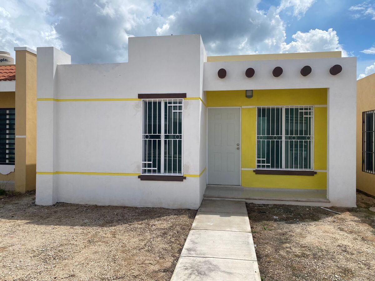 renta Casa en Ciudad Caucel, Mérida, Yucatán (EB-UG5792)- icasas.mx