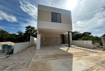 Casa en  Pueblo Tixkuncheil, Baca, Yucatán