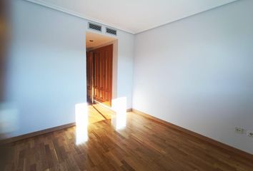 Piso en  Cartuja Baja, Zaragoza