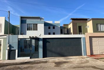 Casa en  Calle Río Blanco, Valle Dorado, Sección Ríos, Ensenada, Baja California, 22890, Mex