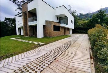 Casa en Santa Catalina, Envigado, Antioquia, Col