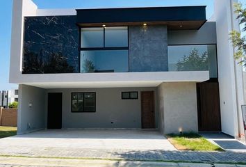 Casa en  Berna Park, Boulevard Oceanía, San Andrés Cholula, Puebla, Mex
