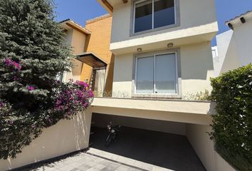 Casa en  Amomolulco, Fraccionamiento Y Club De Golf Los Encinos, Lerma, México, Mex