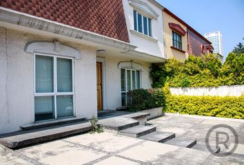 Casa en venta en Lomas de Tarango