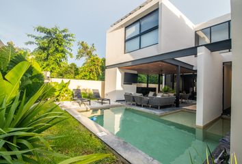 Casa en condominio en  Club De Golf La Ceiba, Mérida, Yucatán