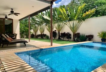 Casa en condominio en  Yucatán Country Club, Mérida, Yucatán