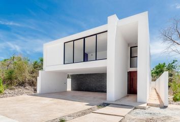 Casa en  Calle 27, Tamanché, Mérida, Yucatán, 97304, Mex