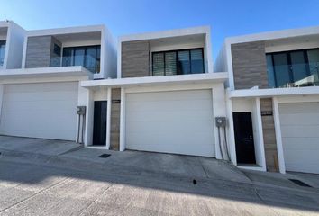 Casa en condominio en  Cañón De La Pedrera, Tijuana