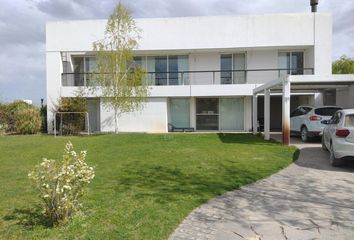 Casa en  Valentina Sur Urbana, Neuquén