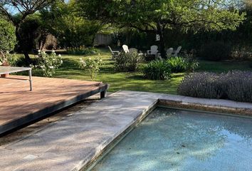 Casa en  Cumbres Del Golf, Villa Allende