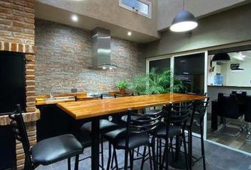 Departamento en  Remedios De Escalada, Partido De Lanús