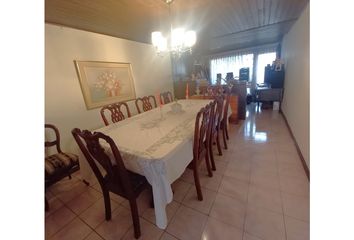 Casa en Carrera 49 104 25, Estoril, Bogotá, Distrito Capital, Col