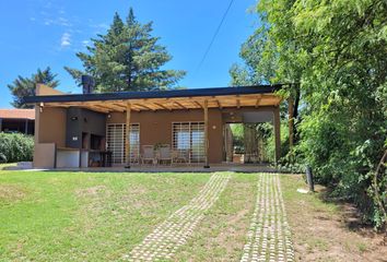 Casa en  Cumbres Del Golf, Villa Allende