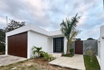 Casa en  Calle 26 26, Vivah, Motul De Carrillo Puerto, Motul, Yucatán, 97432, Mex