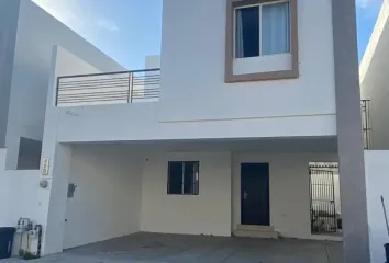 Casa en fraccionamiento en  Avenida Almería, Parque Industrial La Silla, Apodaca, Nuevo León, 66626, Mex