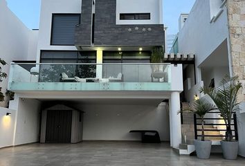 Casa en  Calle San Lorenzo, Colonia Santa Fé, Irapuato, Guanajuato, 36620, Mex