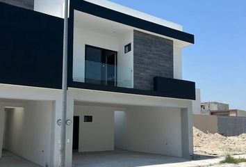 Casa en  Paseo Virrey De Velasco, Rinconada Colonial, Apodaca, Nuevo León, 66606, Mex