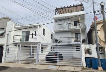 Local comercial en  Avenida De Los Delfines 107, Playa Ensenada, Ensenada, Baja California, 22880, Mex