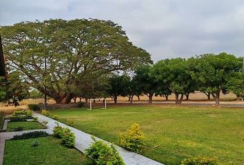Lote de Terreno en  28090, Colima, Mex