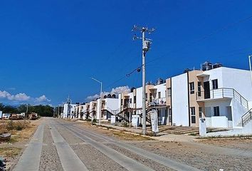 Lote de Terreno en  28403, Los Limones, Colima, Mex