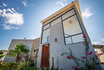 Casa en  Avenida Del Alcázar, Villa Del Real Segunda Sección, Ensenada, Baja California, 22785, Mex