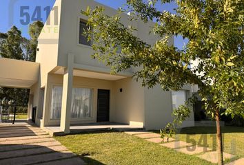 Casa en  Santa Inés, Esteban Echeverría