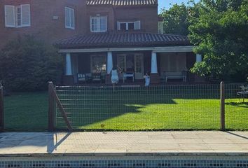 Casa en  Cumbres Del Golf, Villa Allende