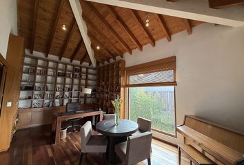 Casa en  Cerrada Paseo De Los Eucaliptos, Los Encinos, Fraccionamiento Y Club De Golf Los Encinos, Lerma, México, 52005, Mex