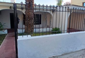 Casa en  Cumbres Del Golf, Villa Allende