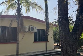 Quinta en  Paseo De La Hacienda, Cadereyta Jiménez, Nuevo León, 67499, Mex