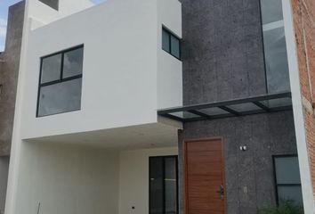 Casa en  Privada Plan De Ayala, Cuayantla, Pueblo De San Bernardino Tlaxcalancingo, San Andrés Cholula, Puebla, 72823, Mex