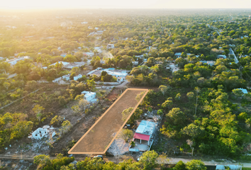 Lote de Terreno en  Calle 20 124-126, Chablekal, Mérida, Yucatán, 97302, Mex