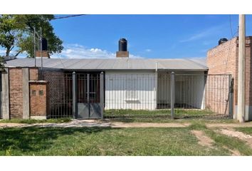Casa en  Puerto Tirol, Resistencia